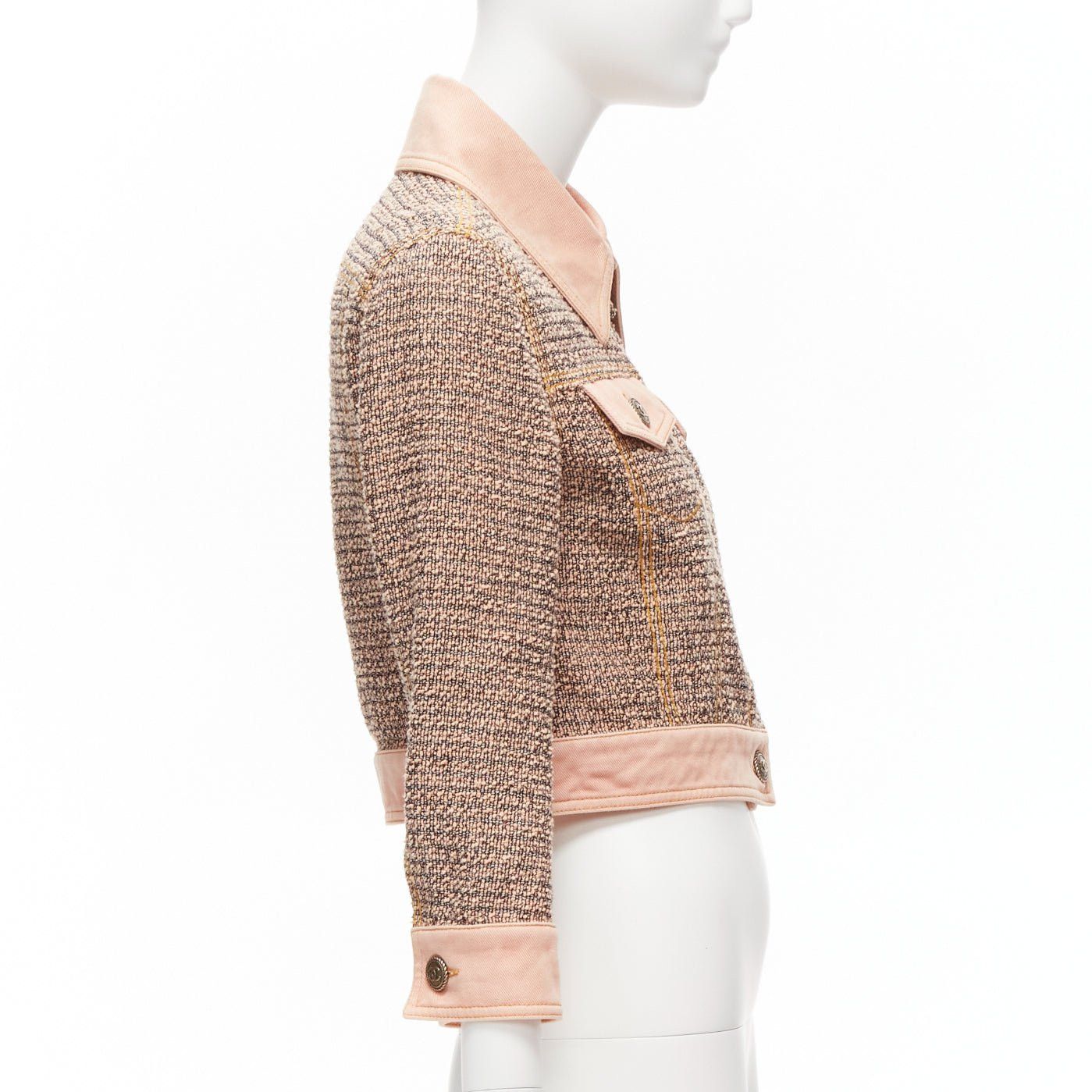 Chanel rare CHANEL 2018 Runway pink denim trim boucle tweed CC button cropped jacket FR36 S Size S / US 4 / IT 40 - 5 Thumbnail