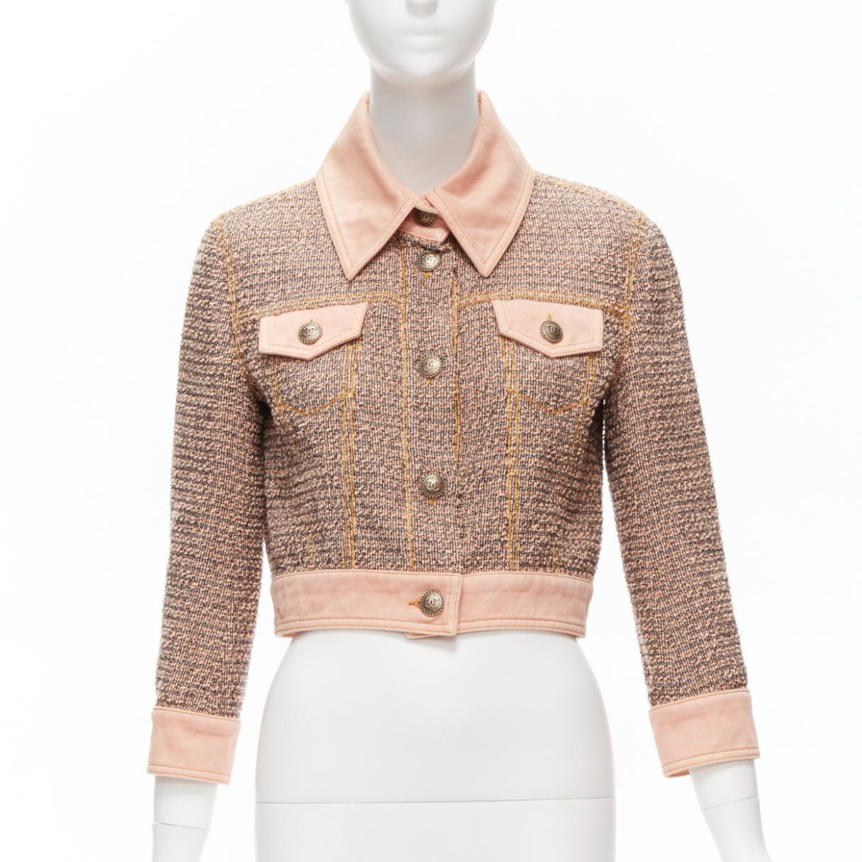 Chanel rare CHANEL 2018 Runway pink denim trim boucle tweed CC button cropped jacket FR36 S Size S / US 4 / IT 40 - 3 Thumbnail