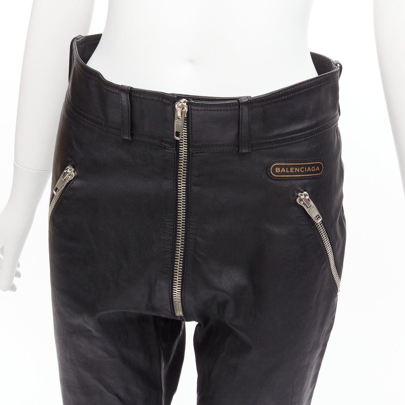Balenciaga BALENCIAGA Demna 2017 logo patch silver zip cropped moto ride leather pants FR40 L Size 30" / US 8 / IT 44 - 2 Thumbnail