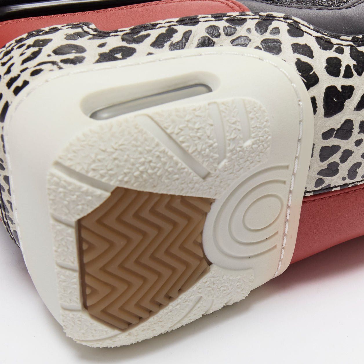 Alexander Wang new ALEXANDER WANG 2015 Runway Sneaker black leather panels clutch bag Size ONE SIZE - 8 Thumbnail