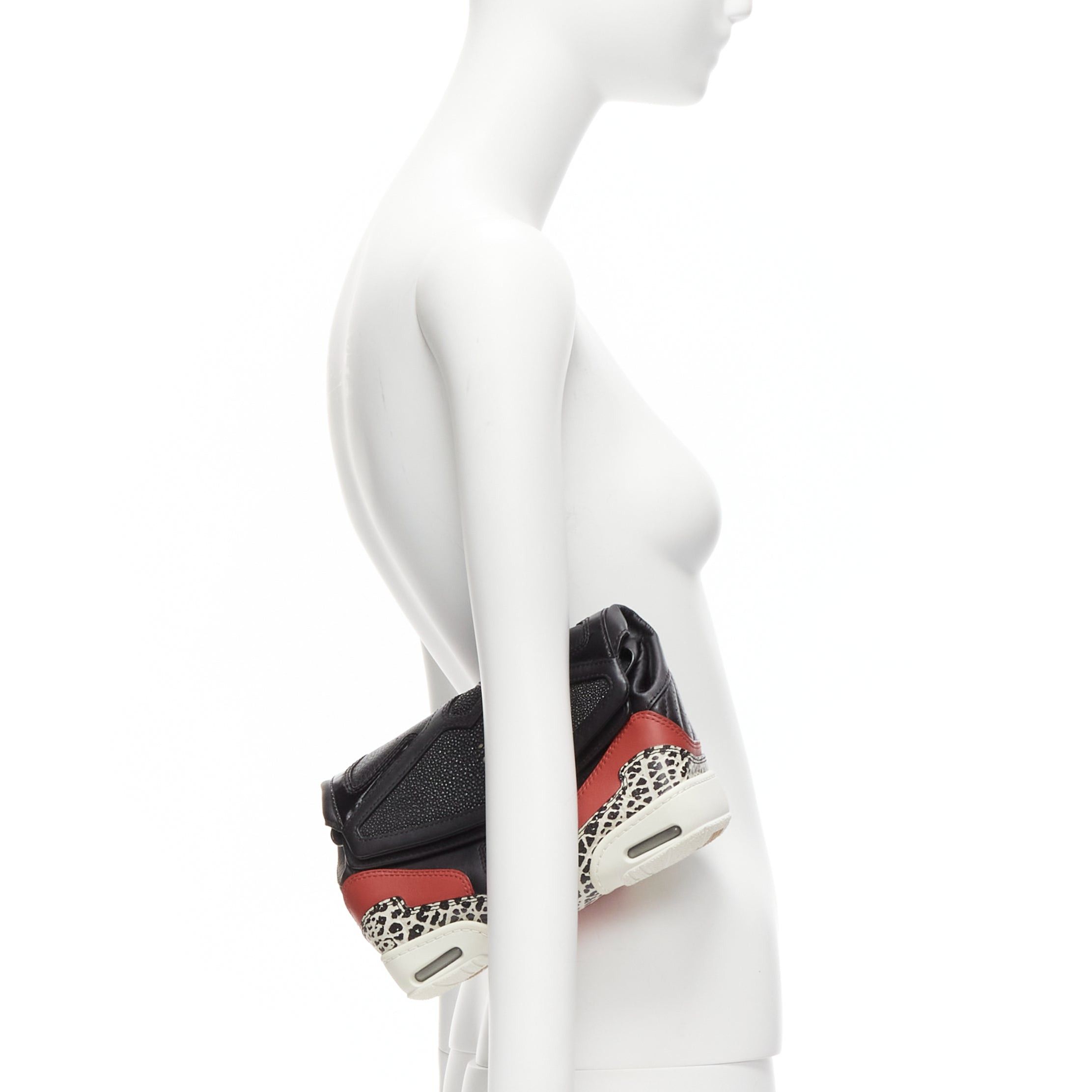 Alexander Wang new ALEXANDER WANG 2015 Runway Sneaker black leather panels clutch bag Size ONE SIZE - 2 Thumbnail