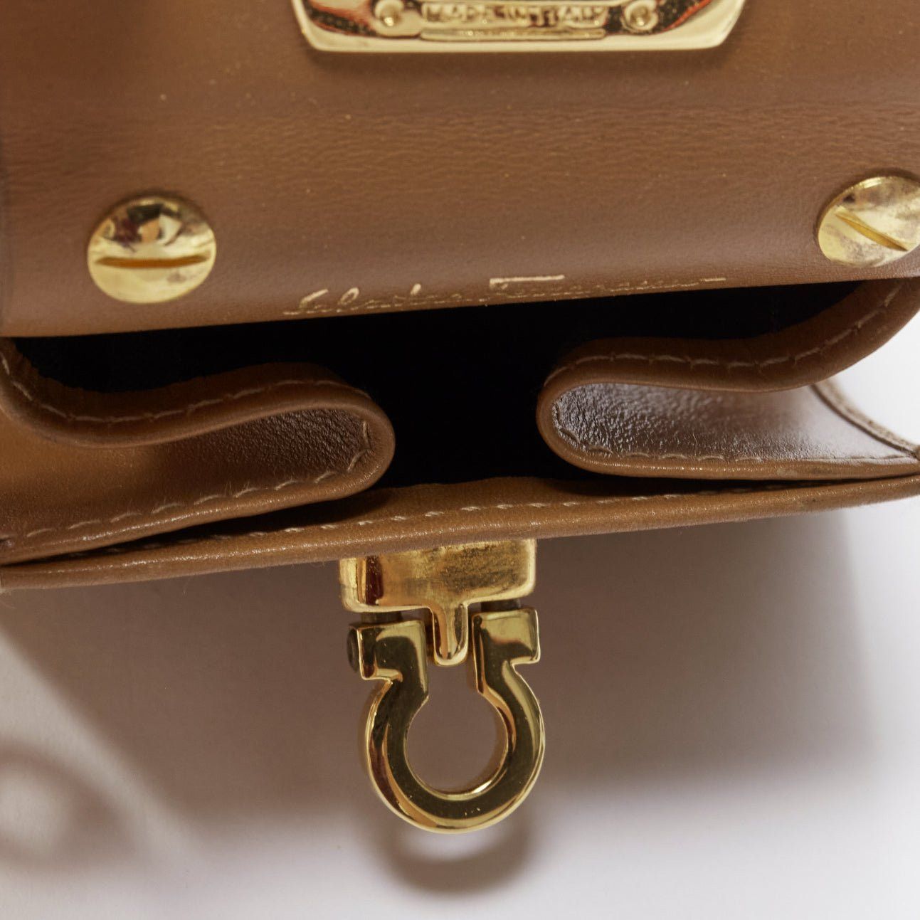 Salvatore Ferragamo SALVATORE FERRAGAMO Vintage Gancini brown gold chain mini waist bag Size ONE SIZE - 9 Thumbnail