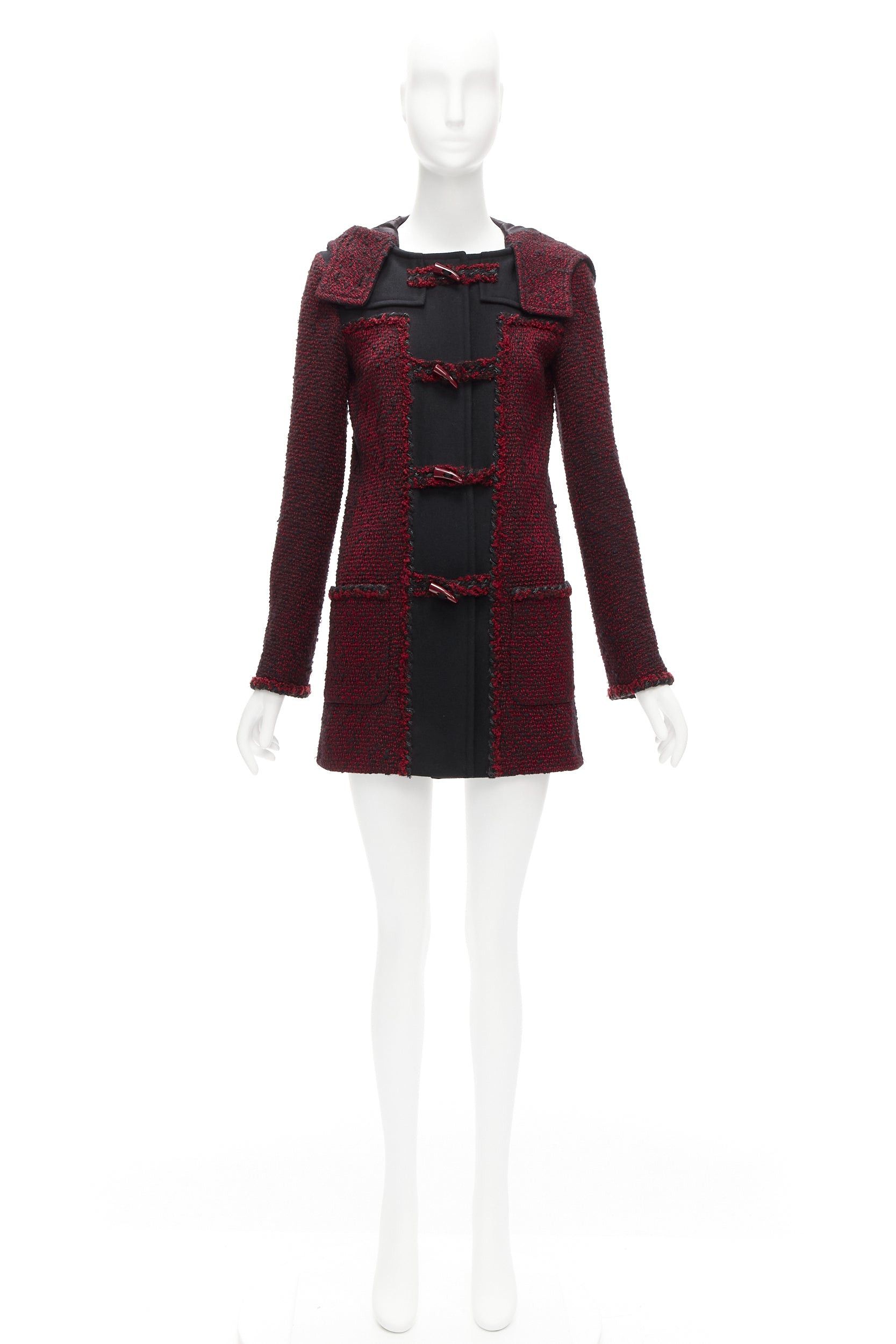 Chanel CHANEL 11A Runway red black wool tweed CC logo toggle button duffel coat FR36 S Size S / US 4 / IT 40 - 11 Thumbnail