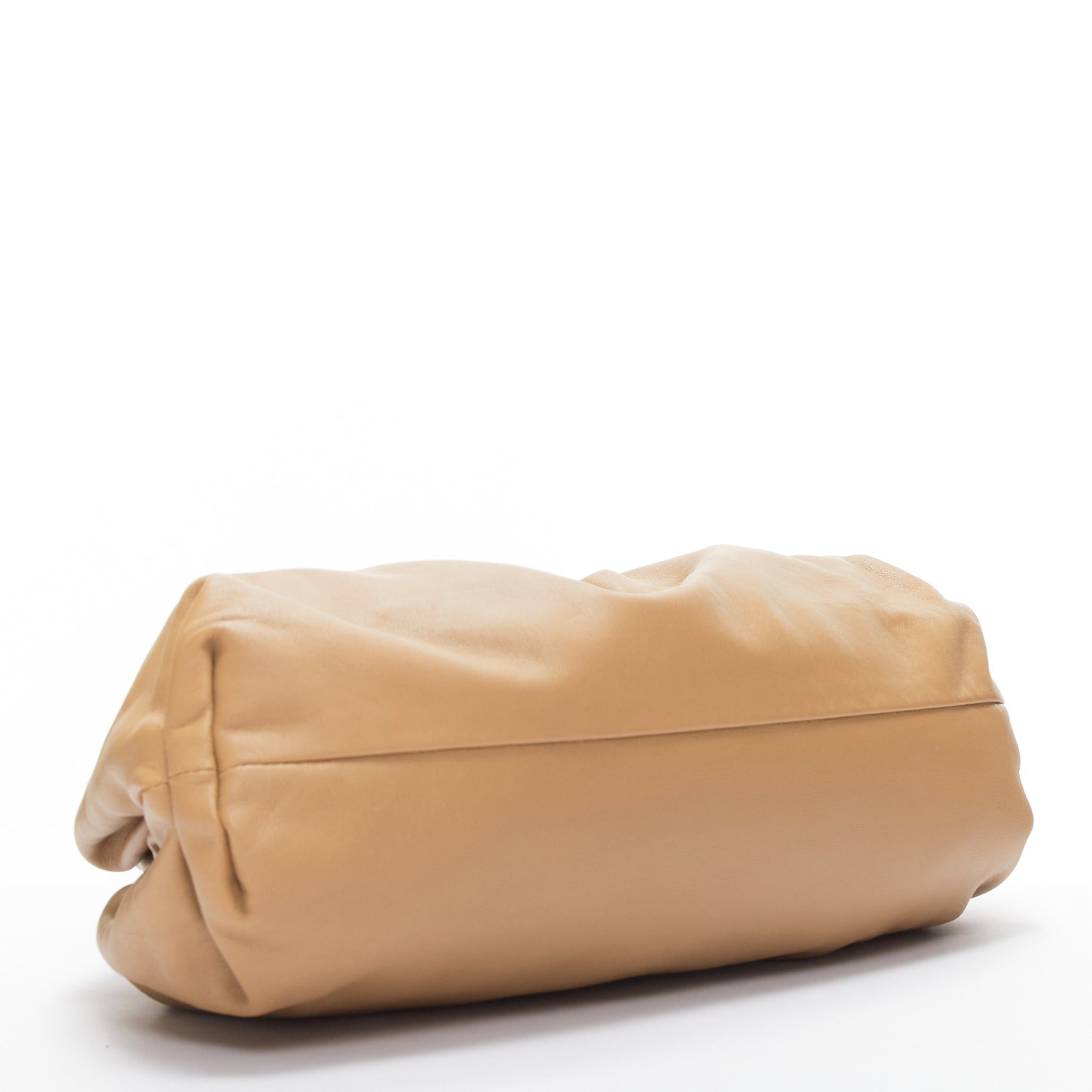 Bottega Veneta BOTTEGA VENETA The Pouch tan leather dumpling clutch bag Size ONE SIZE - 6 Thumbnail