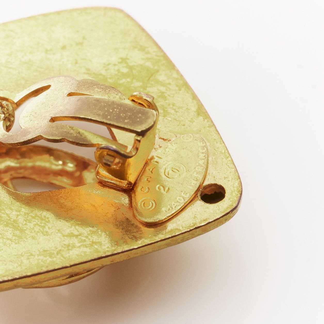 Chanel CHANEL Collection 29 Vintage gold tone oversized CC logo trapezium clip on earrings Size ONE SIZE - 5 Thumbnail
