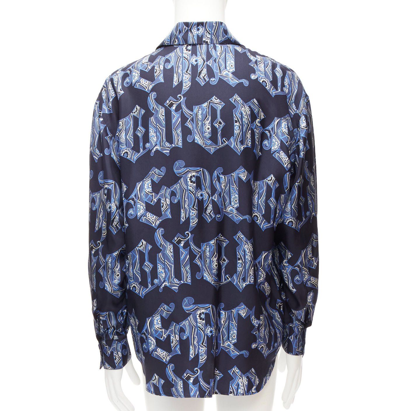 Versace rare GIANNI VERSACE Vintage navy blue gothic font logo graphic shirt IT52 XL Size US XL / EU 56 / 4 - 5 Thumbnail