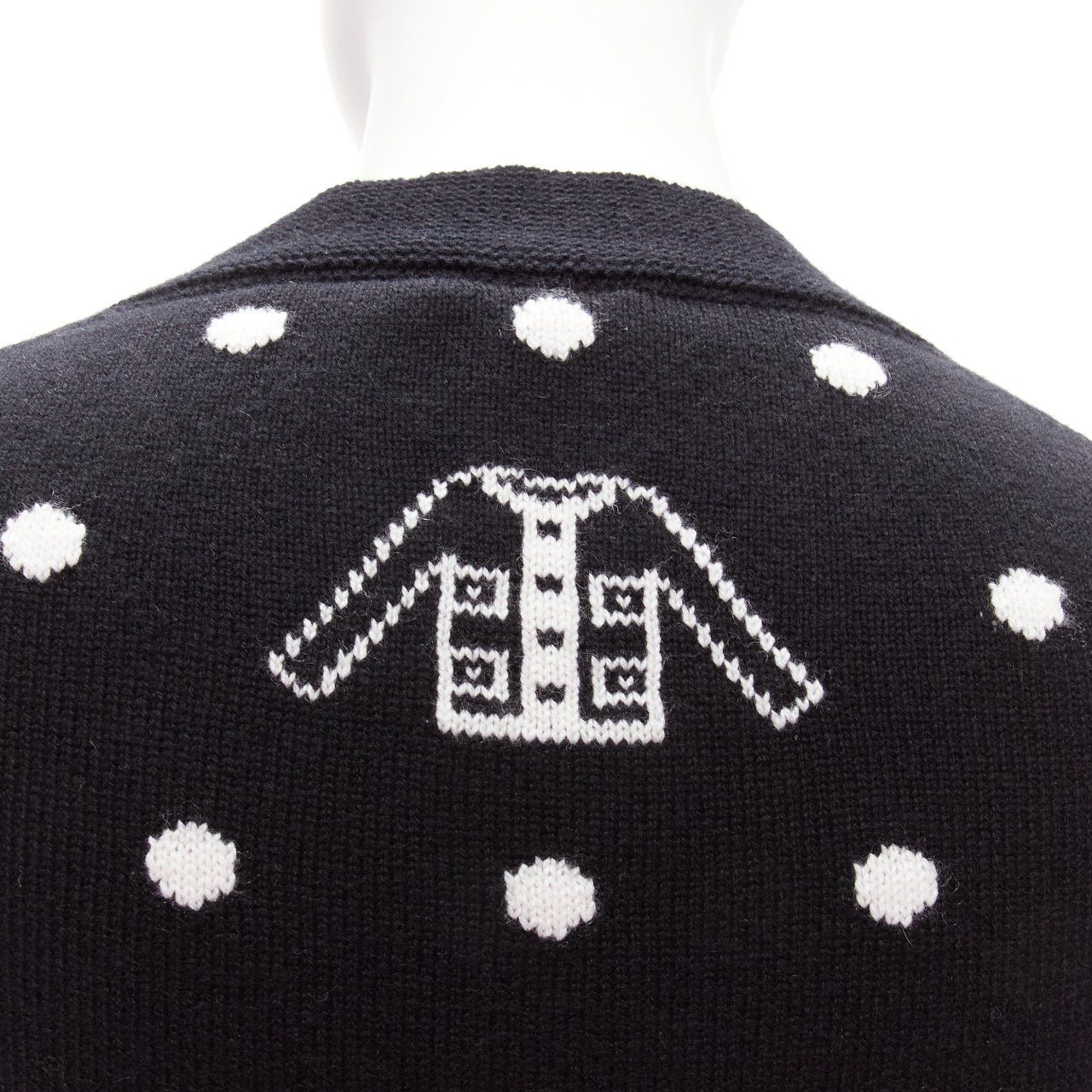 Chanel CHANEL 08A 100% cashmere silver embellished black polka dot cardigan FR34 XS Size XS / US 0-2 / IT 36-38 - 2 Thumbnail