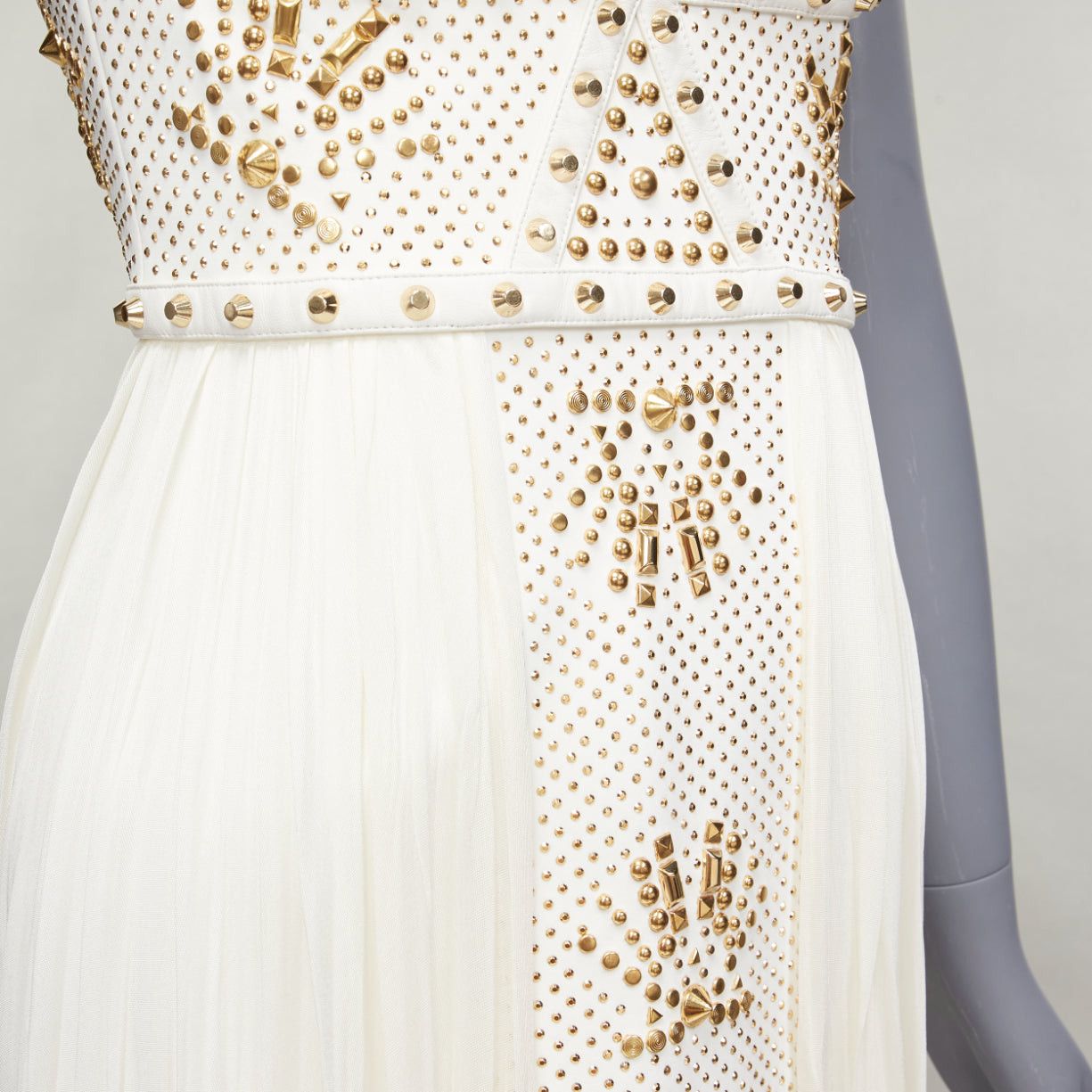 Versace VERSACE 2011 Runway white studded leather silk skirt mini dress IT38 XS Size XS / US 0-2 / IT 36-38 - 7 Thumbnail