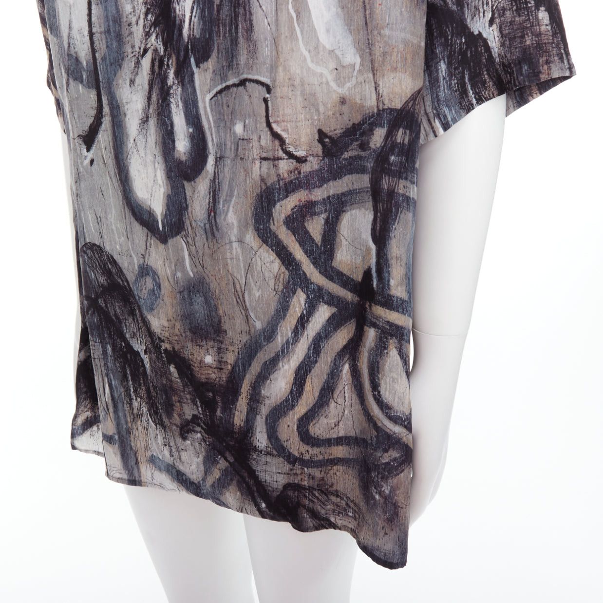 Yohji Yamamoto YOHJI YAMAMOTO 100% silk grey beige abstract print relaxed shirt JP2 M Size US M / EU 48-50 / 2 - 7 Thumbnail