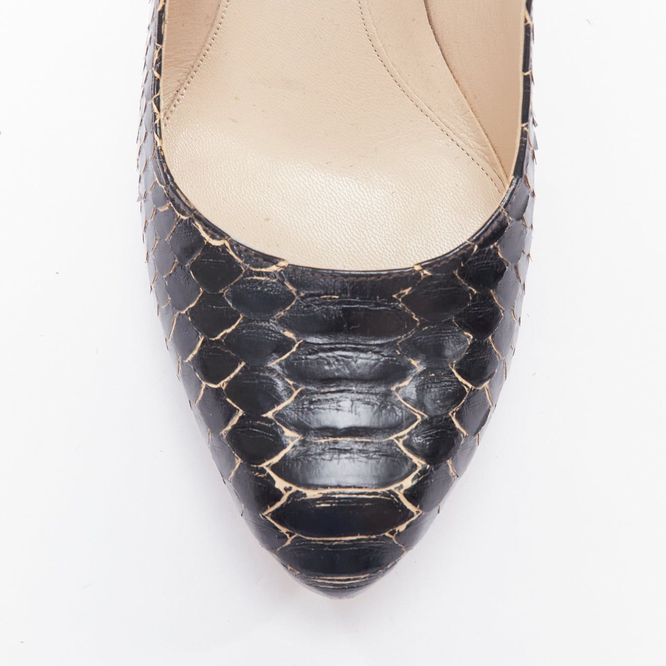 Alexander McQueen ALEXANDER MCQUEEN Vintage black scaled leather pump heels EU39 Size US 9 / IT 39 - 6 Thumbnail