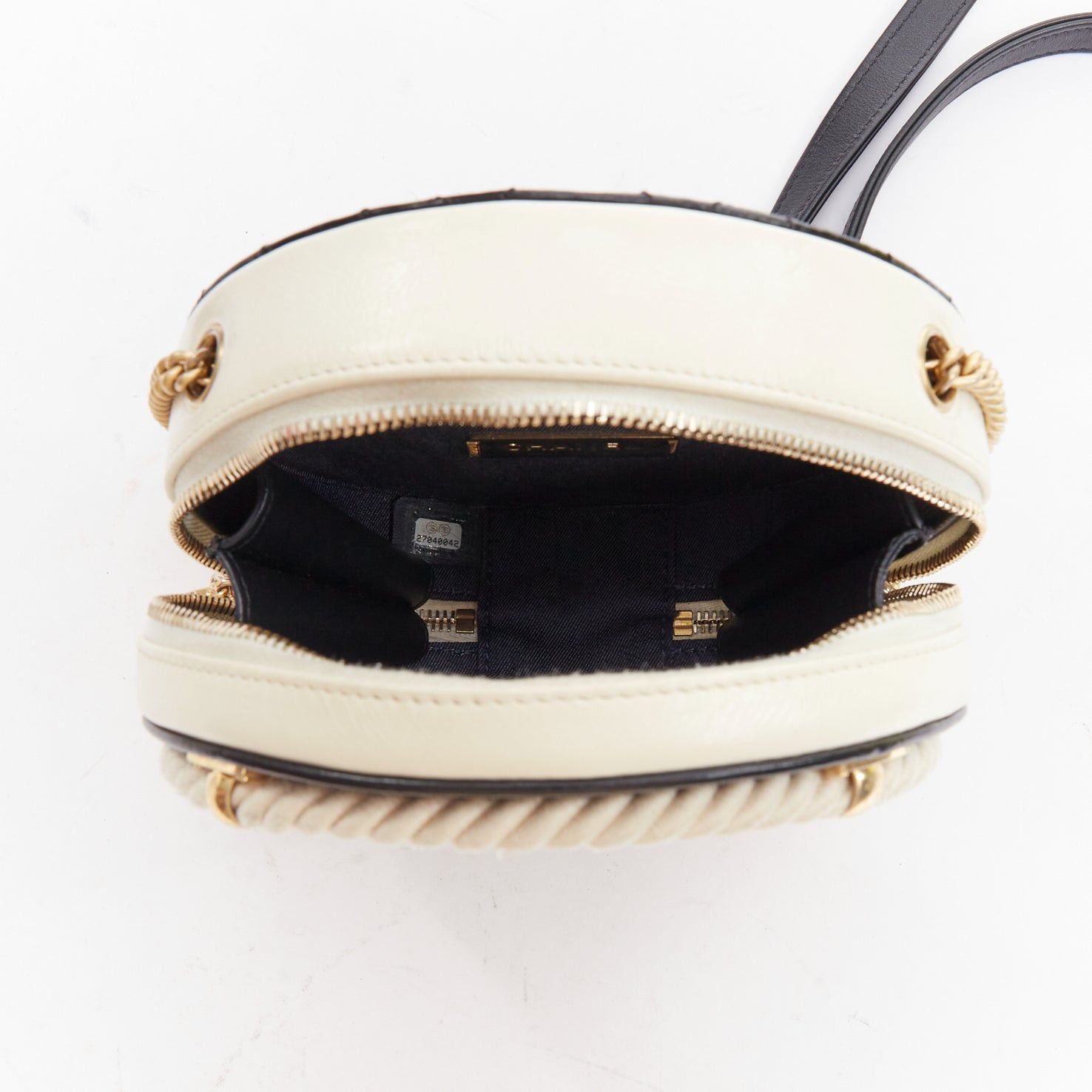 Chanel CHANEL 2019 Limited Edition En Vogue Round black cream leather crossbody bag Size ONE SIZE - 8 Thumbnail