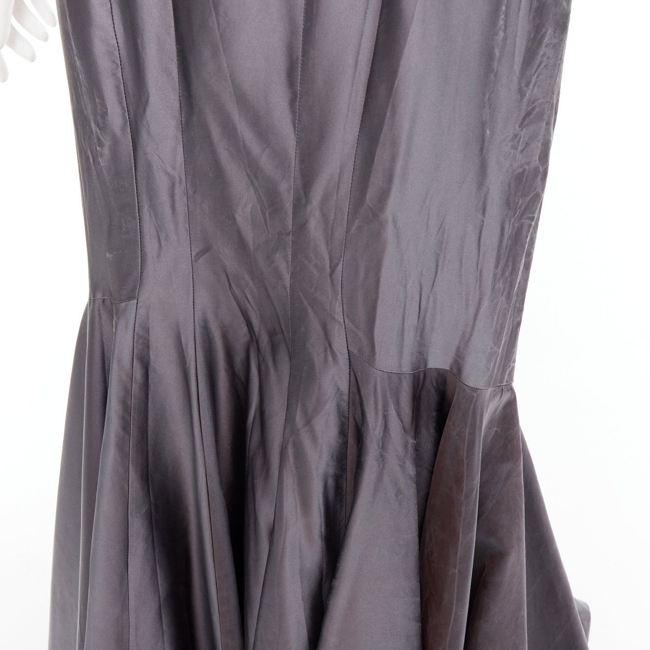 Guy Laroche rare GUY LAROCHE COUTURE 2006 Vintage Runway green crossover lace bust grey silk mermaid evening gown IT38 XS Size M / US 6-8 / IT 42-44 - 8 Thumbnail