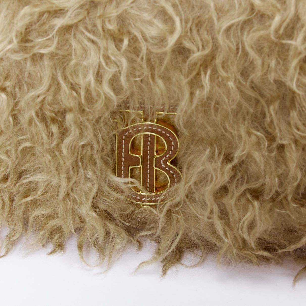 Burberry BURBERRY Lola Mohair Limited Edition lamb shearling gold TB crossbody bag Size ONE SIZE - 7 Thumbnail