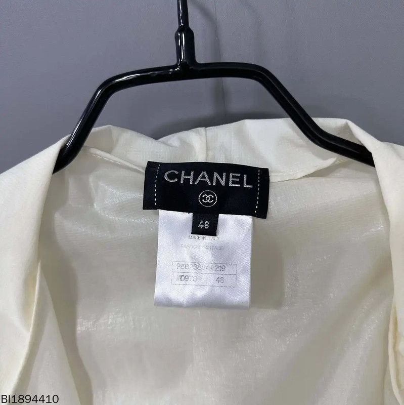 Chanel Beige Women's Jacket with Iconic Design 0089