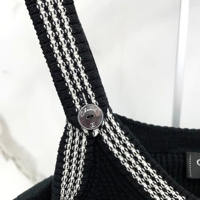 Chanel Chanel Black Silk Blend Women's T-Shirt 0089 Size S / US 4 / IT 40 - 7 Thumbnail