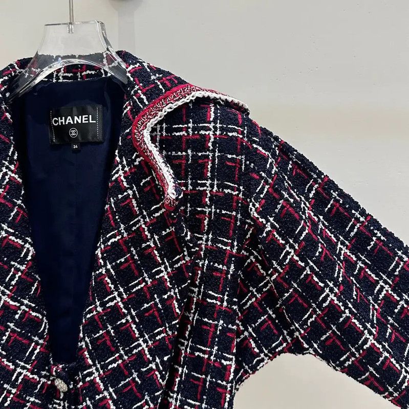 Chanel Chanel Black Tweed Cropped Cardigan for Women 0089 Size XS / US 0-2 / IT 36-38 - 4 Thumbnail