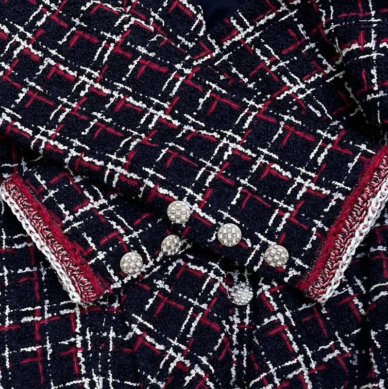Chanel Chanel Black Tweed Cropped Cardigan for Women 0089 Size XS / US 0-2 / IT 36-38 - 6 Thumbnail