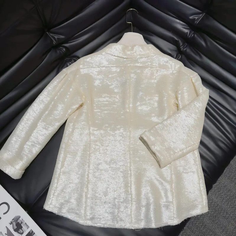 Chanel Chanel M Size Spring Jacket in Off-White 0089 Size M / US 6-8 / IT 42-44 - 2 Thumbnail