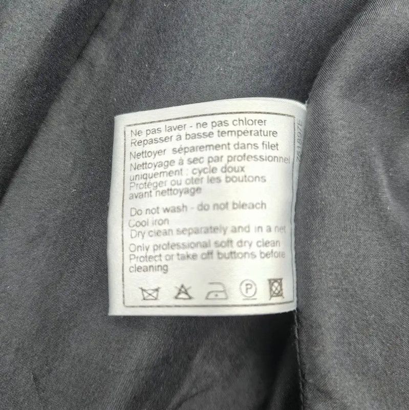 Chanel Chanel Gray Denim Jacket for Women 0089 Size M / US 6-8 / IT 42-44 - 5 Thumbnail