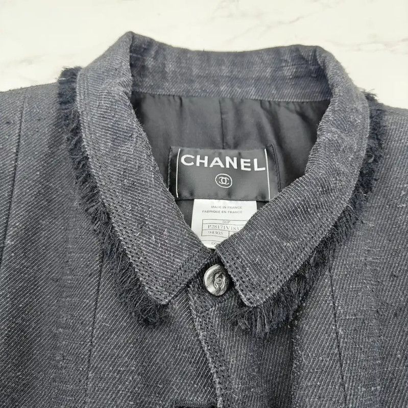 Chanel Chanel Gray Denim Jacket for Women 0089 Size M / US 6-8 / IT 42-44 - 3 Thumbnail