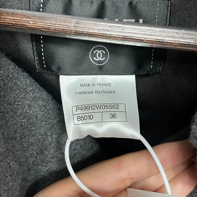 Chanel Chanel Grey Wool Women's Coat 0089 Size S / US 4 / IT 40 - 5 Thumbnail