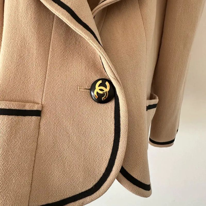 Chanel Chanel Beige Wool Women's Jacket 0089 Size L / US 10 / IT 46 - 4 Thumbnail