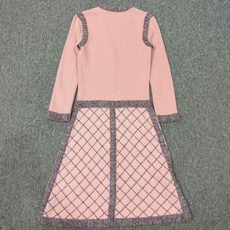 Chanel Chanel Pink Cashmere Dress 0089 Size M / US 6-8 / IT 42-44 - 2 Thumbnail