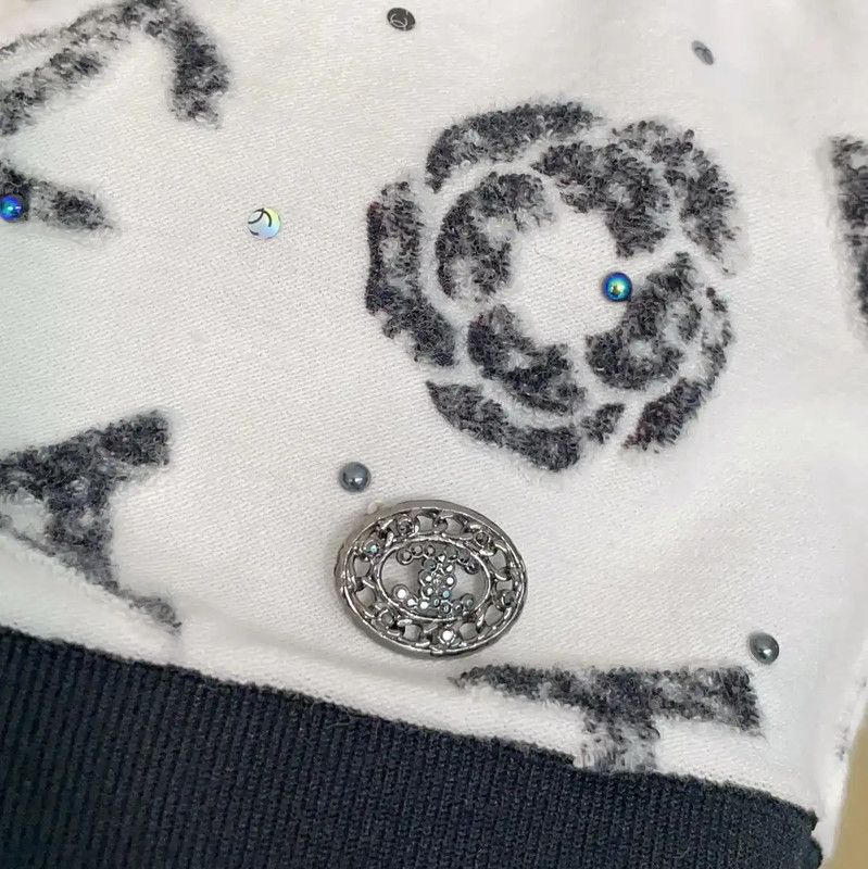 Chanel Chanel White Sequin Sleeveless Cropped Top 0089 Size XS / US 0-2 / IT 36-38 - 6 Thumbnail