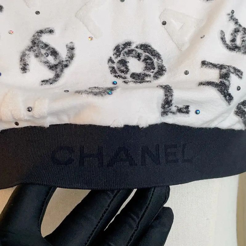 Chanel Chanel White Sequin Sleeveless Cropped Top 0089 Size XS / US 0-2 / IT 36-38 - 7 Thumbnail