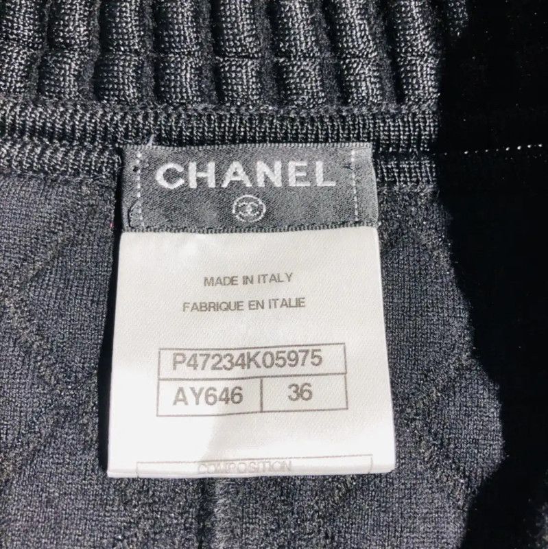 Chanel Chanel Black Quilted Women's Jacket and Skirt Set 0089 Size S / US 4 / IT 40 - 5 Thumbnail