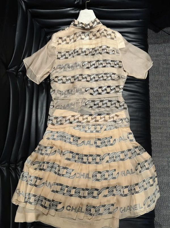 Chanel Chanel Silk Chain Print Shirt 0089 Size M / US 6-8 / IT 42-44 - 2 Thumbnail