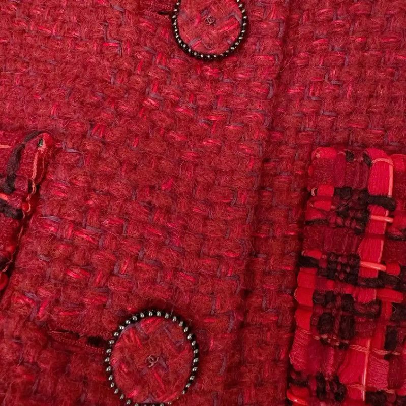 Chanel Chanel Red Winter Coat for Women 0089 Size S / US 4 / IT 40 - 5 Thumbnail