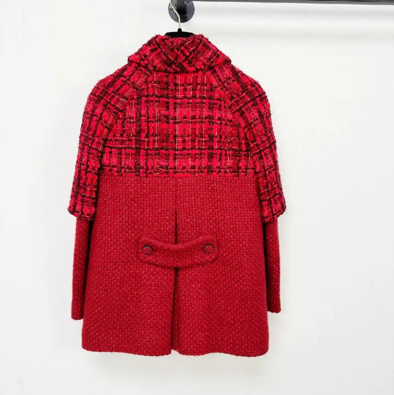 Chanel Chanel Red Winter Coat for Women 0089 Size S / US 4 / IT 40 - 2 Thumbnail