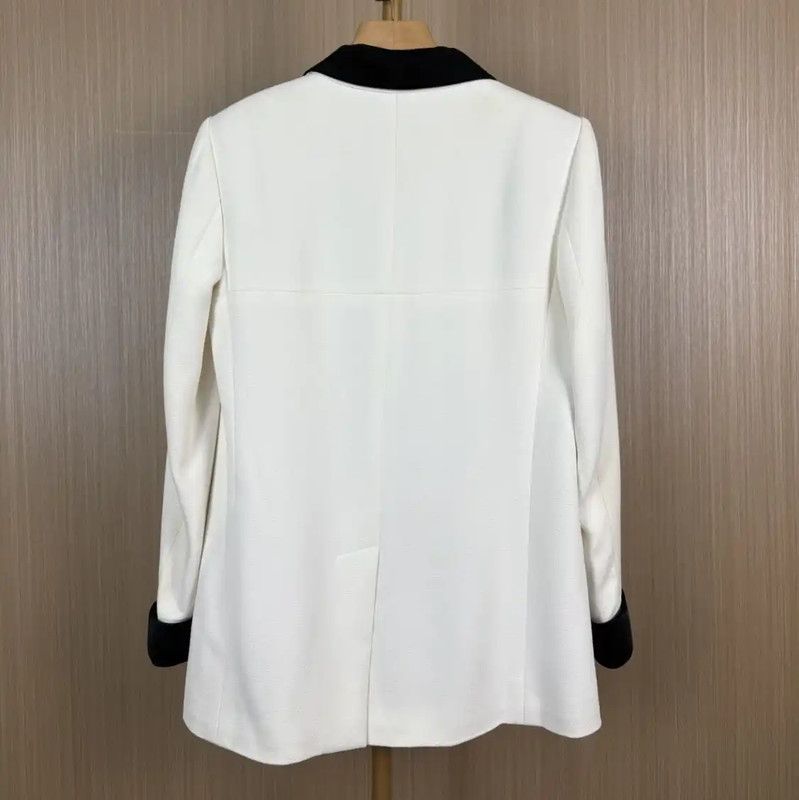 Chanel Chanel White Silk Women's Jacket 0089 Size M / US 6-8 / IT 42-44 - 2 Thumbnail