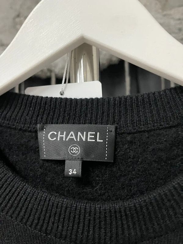 Chanel Chanel Black Long Sleeve Sweater with Embellishments 0089 Size ONE SIZE - 5 Thumbnail