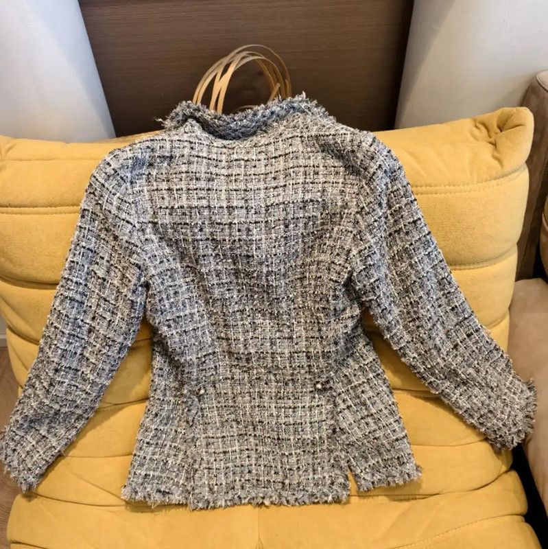 Chanel Chanel Gray Lurex Tweed Shoulder Pad Jacket 0089 Size XS / US 0-2 / IT 36-38 - 3 Thumbnail