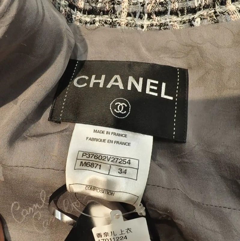 Chanel Chanel Gray Lurex Tweed Shoulder Pad Jacket 0089 Size XS / US 0-2 / IT 36-38 - 6 Thumbnail