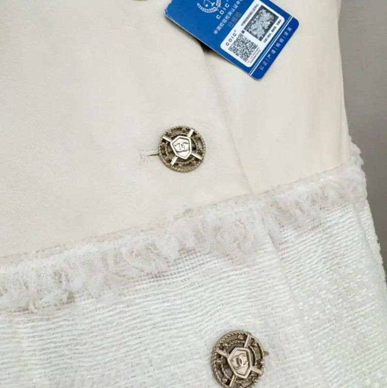 Chanel Chanel White Sheepskin Long Winter Coat 0089 Size S / US 4 / IT 40 - 3 Thumbnail