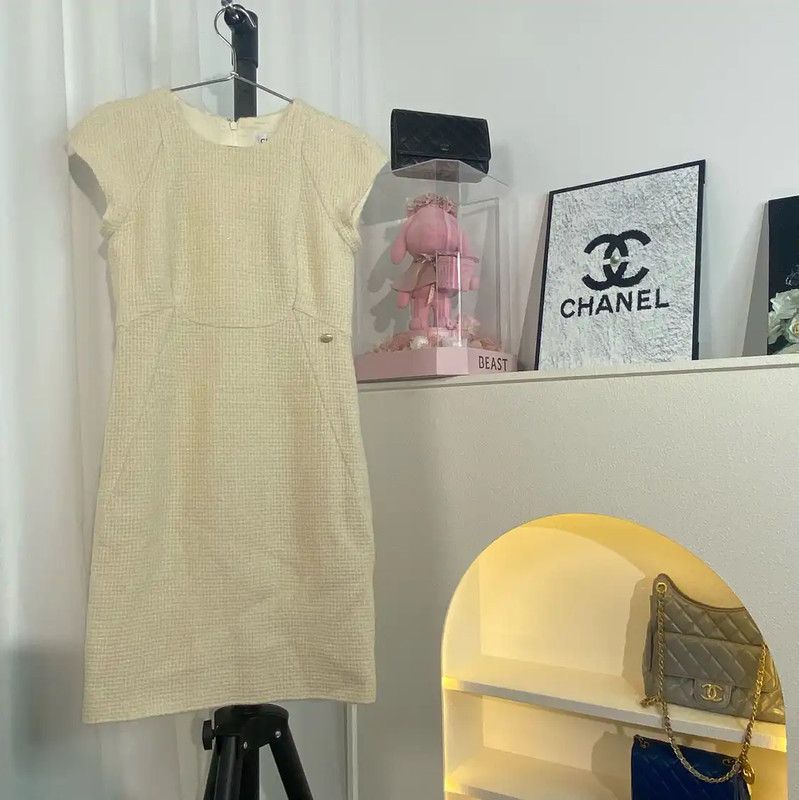 Chanel Chanel Light Yellow Cotton Blend Dress for Women 0089 Size S / US 4 / IT 40 - 3 Thumbnail