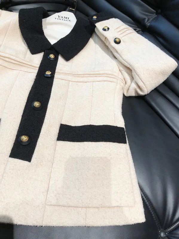Chanel Chanel Beige Wool Blend Jacket with Black Trim 0089 Size M / US 6-8 / IT 42-44 - 8 Thumbnail