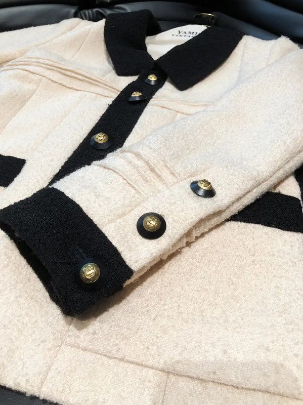 Chanel Chanel Beige Wool Blend Jacket with Black Trim 0089 Size M / US 6-8 / IT 42-44 - 7 Thumbnail