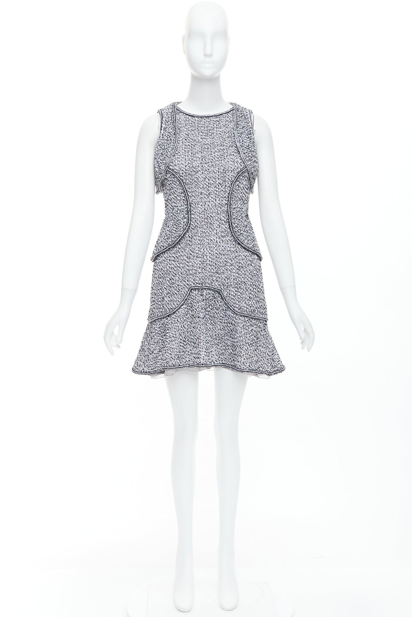 Chanel CHANEL 2015 Runway grey cotton tweed CC button ruffle dress FR36 S Size S / US 4 / IT 40 - 9 Thumbnail