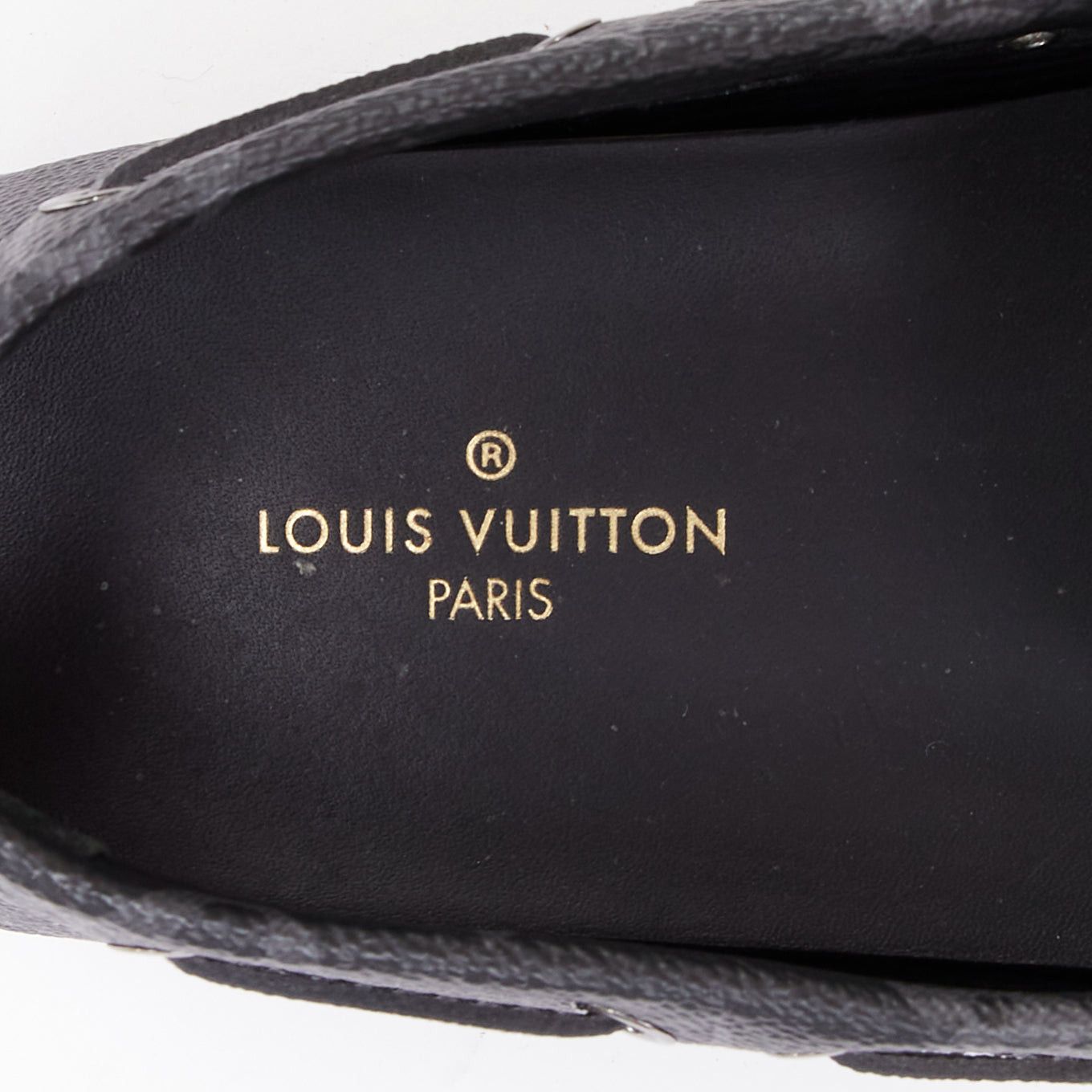 Louis Vuitton LOUIS VUITTON Arizona Eclipse grey canvas monogram mocassin EU42.5 Size US 9.5 / EU 42-43 - 9 Thumbnail