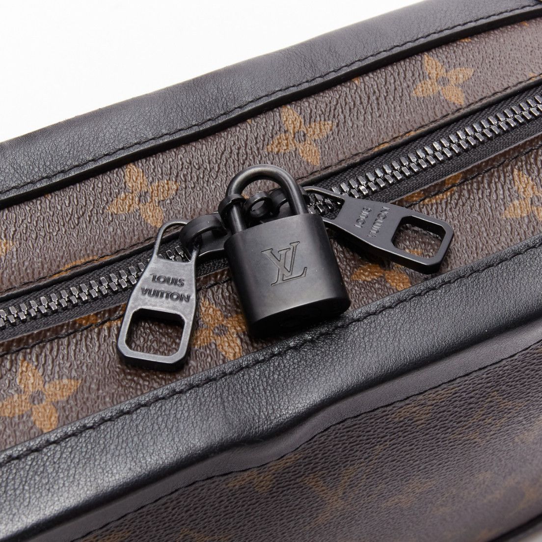 Louis Vuitton LOUIS VUITTON Virgil Abloh 2019 Solar Ray Soft Trunk monogram crossbody bag Size ONE SIZE - 7 Thumbnail