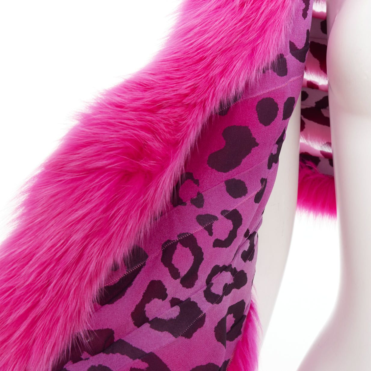 Dior rare CHRISTIAN DIOR John Galliano 2005 Vintage pink fur leopard silk panels shawl Size ONE SIZE - 2 Thumbnail