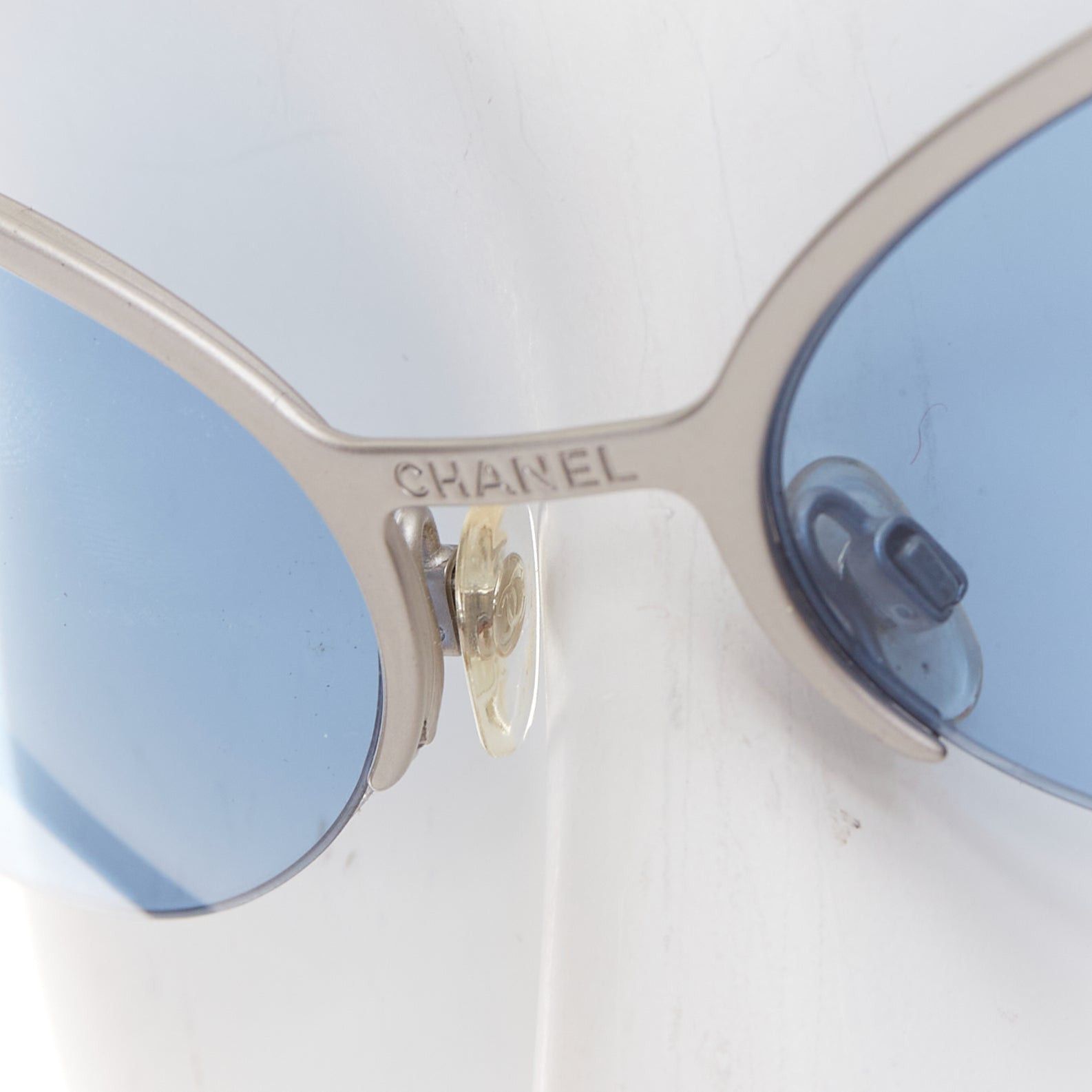 Chanel CHANEL Vintage 2000 Runway silver blue metal futuristic rimless sunglasses Size ONE SIZE - 2 Thumbnail