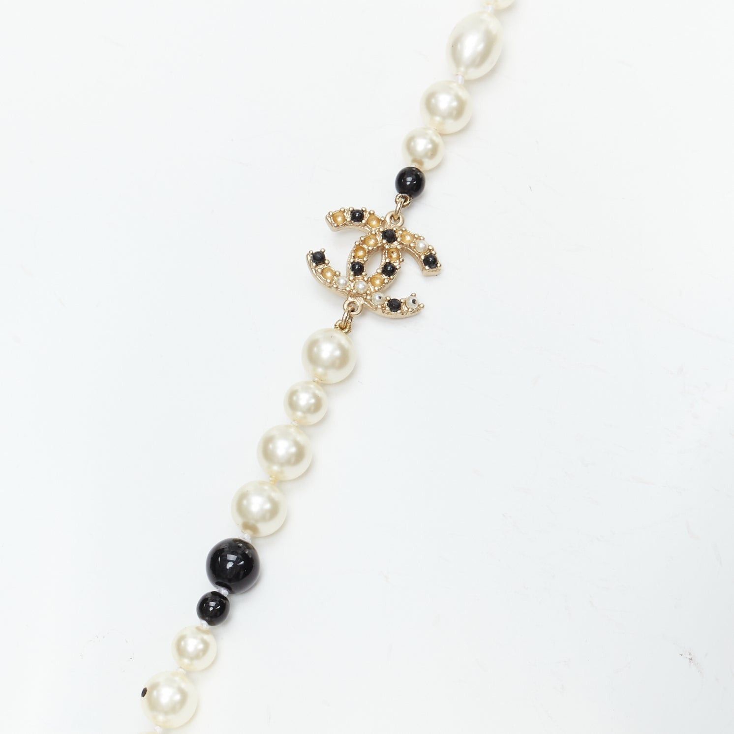 Chanel CHANEL 08P black Camelia enamel station faux pearl CC long necklace Size ONE SIZE - 3 Thumbnail