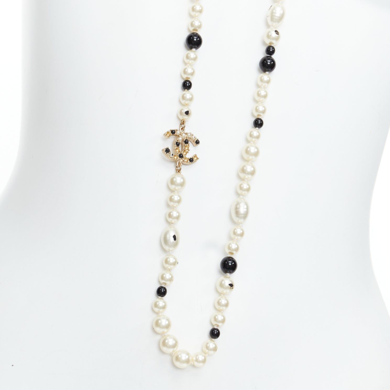 Chanel CHANEL 08P black Camelia enamel station faux pearl CC long necklace Size ONE SIZE - 4 Thumbnail