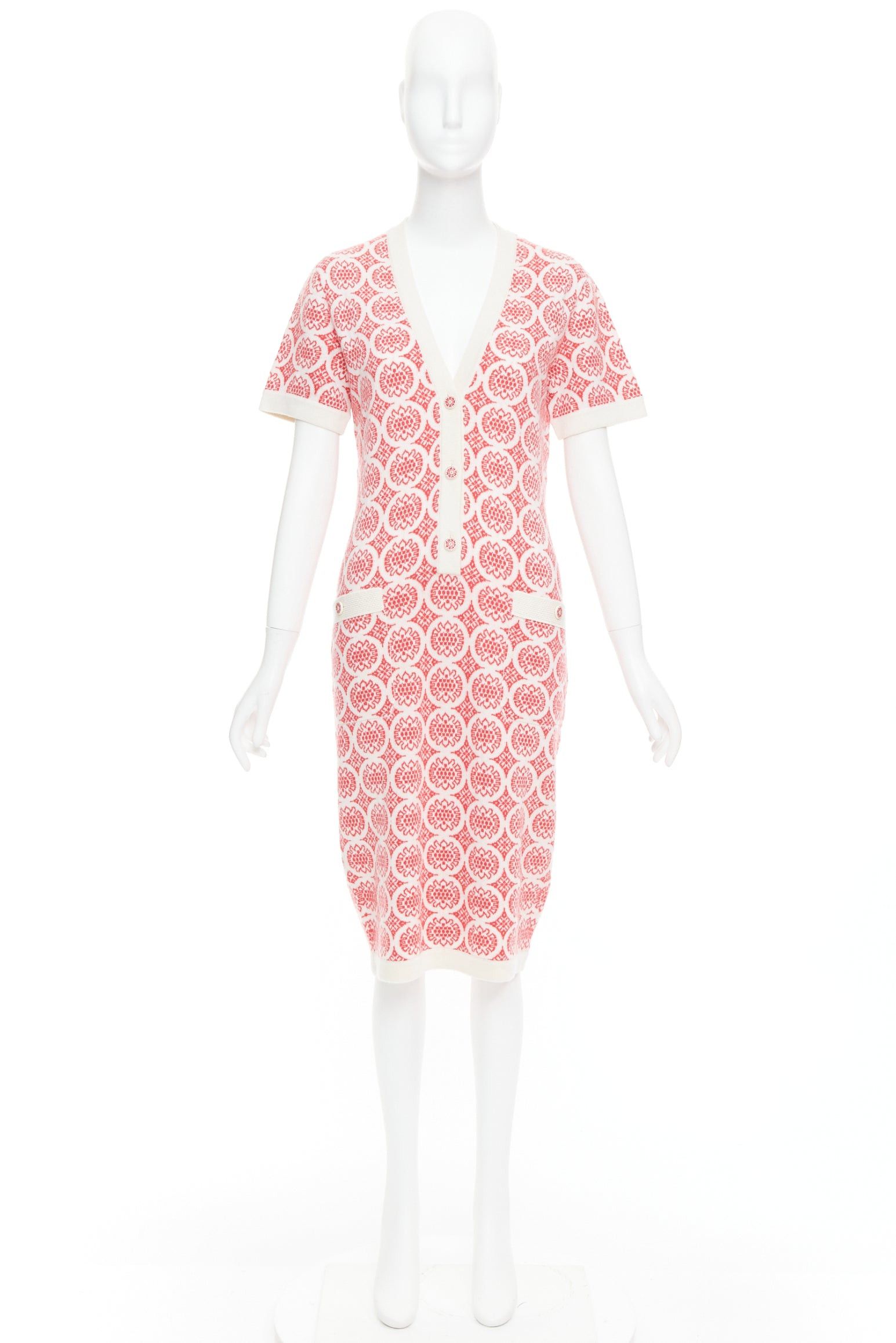 Chanel CHANEL 100% cashmere pink cream CC button pattern dress FR38 M Size M / US 6-8 / IT 42-44 - 9 Thumbnail