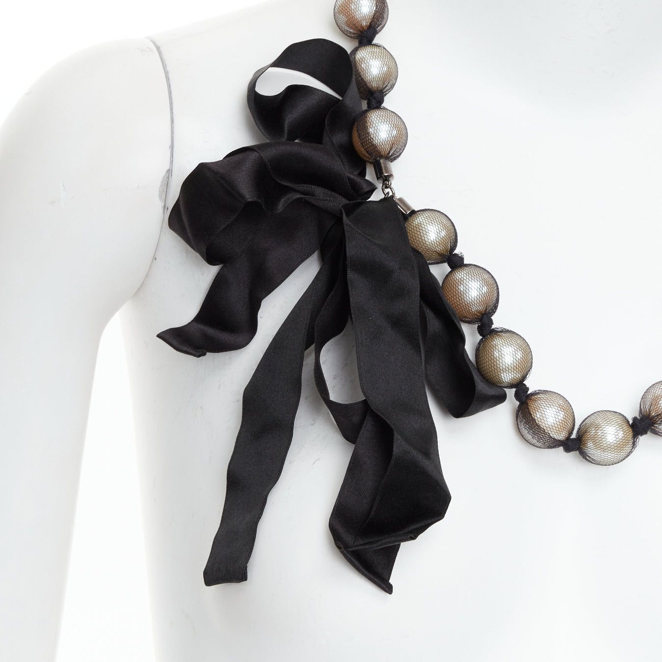 Lanvin LANVIN black wrapped large faux pearl double ribbon tie princess necklace Size ONE SIZE - 3 Thumbnail